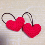 ぷっくりハートのヘアゴム