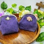 久留米絣のがま口ポーチ(白のお花)