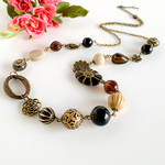 ◇ブラック×モカ×スモーキーカラーのネックレス