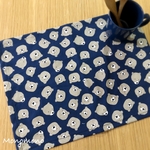 【くまのかお・紺】ゆるかわいいクマのランチョンマット