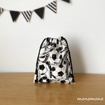 new!サッカーボール柄給食袋(巾着小)白