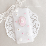 ⋮ rabbit strawberry ⋮ うさぎさんといちご