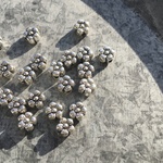 【16個】フラワーメタルビーズ 265