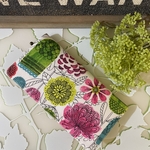 送料無料☆ポップな花柄☆スマート長財布