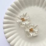 acrylic flower pierce/earring