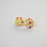 #01 くるみボタンピアス