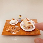 無花果のロールケーキとミニレアチーズケーキのセット