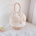 ファー巾着かごバッグ〜【アイボリー】2way・3wayにもなるショルダーバッグ・ポシェット