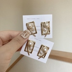 《SALE》(再)スクエア(コットンパール/レジン/淡水パール)