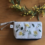 ミモザ ボタニカル手刺繍 リネンのポーチ