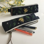 ミモザ ボタニカル手刺繍 リネンのペンケース