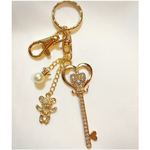 ストーン付きキー&くまさんのキーホルダー