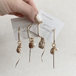 ゴールド 【フープピアス】 取り外し可能❁ (シェル/アシンメトリー)