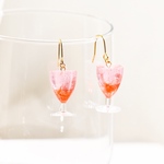 春の喫茶店*いちごと桜のスカッシュ(ソーダ・サイダー) ミニチュア ピアス オリジナルディスプレイ台紙付き【個別発送】