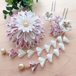 ≪つまみ細工≫*白*髪飾り 結婚式・成人式・七五三・卒業式