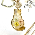 ハンドメイド*レジン 猫 キーホルダー 猫好き ドライフラワー ハートチャーム プレゼント 三毛猫