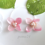 ももいろの花びらイヤリング