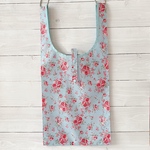 折りたたみ ナイロンエコバッグ ローズブーケ柄 ライトブルー