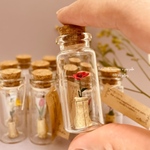 小さな幸せのお花*一輪挿しのガラスボトル