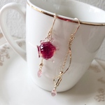 【再販】薔薇のティーポットピアス 不思議の国アリス バラ