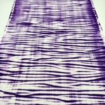 京都絞り染めの伊勢木綿手ぬぐい生地/~叢雲紫〜