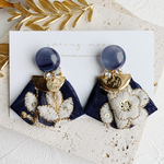 2way☆インド刺繍タッセル☆ガラスピアス☆イヤリング☆〜navy〜