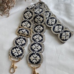 ★new★アーチ型インド刺繍リボンのショルダーストラップ(ブラック&ゴールド金具)