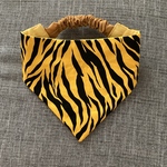 【虎柄★】ラスト1!大型犬用バンダナ風スタイ 首回り55