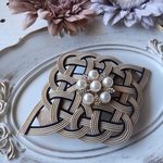 シックな水引のバレッタ ベージュ系 幾何学