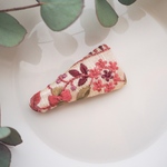 アンティークレッドのシックなぱっちんぴん