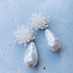 大粒雫パール と 透明ビーズ の クリップ式 イヤリング ピアス変更OK