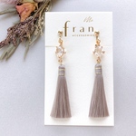 【限定品】ジュエリー タッセル col.モカグレージュ 【ピアス/イヤリング】小ぶり