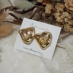 かすみ草の三角イヤリング/ゴールド