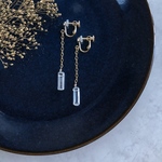 k14gf 氷のカケラ イヤリング【ピアス変更OK】 水晶 クリスタル ガラス 夏 クリア 透明 天然石 レクタングル