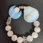 ムーン🌙ストーンと白い猫ちゃん