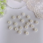 小花 ネイル パーツ ミニ サイズ イヤーカフ に ホワイト 78