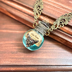 クリスタルポーションのネックレス