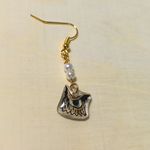 ”耳にミミズク”シングルピアス