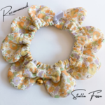 猫 首輪 花びらのシュシュ 柔らか優しいダブルガーゼ イエロー小花柄