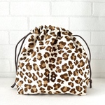 巾着(ヒョウ柄ベージュ系)