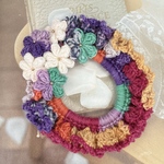 送料無料♡マーブル毛糸で編んだ お花いっぱいシュシュ