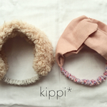 【mayuko-kiko様専用注文ページ】プードルファーのキッズヘアバンド【ベージュ】・スモーキーピーチのキッズ用クロスヘアバンド