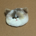 ボーッとにゃんこ ペロちゃんブローチ