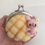 メロンパンにぎゅっ♡がま口財布