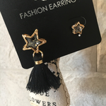 ブラックタッセル⭐︎スターピアス