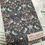 リバティ 「いちご泥棒」文庫本ブックカバー アウトレット