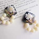 ふんわりflowerのビンテージビーズ②(ピアス/イヤリング)