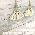 グリーン&ホワイトもこもこタッセル♡ピアスorイヤリングor樹脂