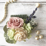 バラとラベンダーのコサージュ