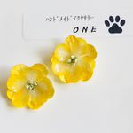 再販 レジン 黄色フラワー イヤリング ピアス